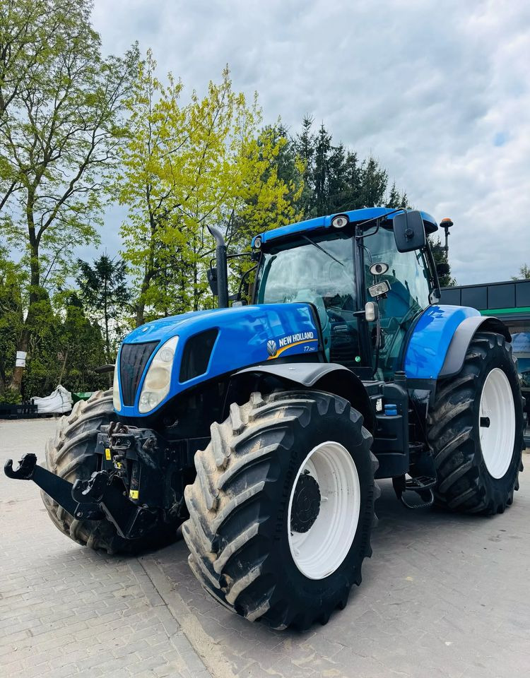 New Holland T7.260 Powercommand - Tractor: foto 1 New Holland T7.260 Powercommand - Tractor: foto 1