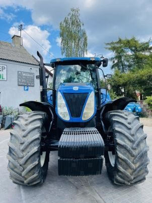 New Holland T7030 - Tractor: foto 3 New Holland T7030 - Tractor: foto 3