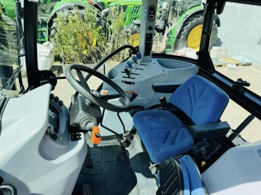 Tractor New Holland TD5.95: foto 10