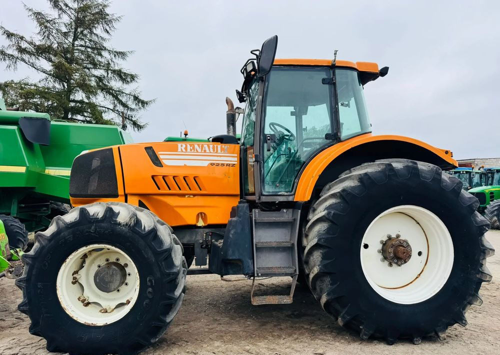 Renault Atles 925 RZ - Tractor: foto 4 Renault Atles 925 RZ - Tractor: foto 4