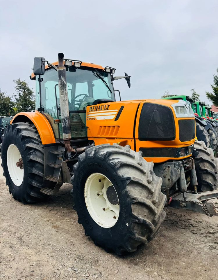 Renault Atles 925 RZ - Tractor: foto 1 Renault Atles 925 RZ - Tractor: foto 1