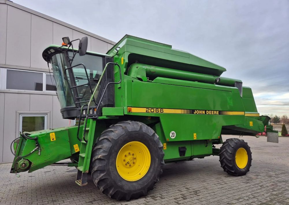 John Deere 2066 - Cosechadora de granos: foto 4 John Deere 2066 - Cosechadora de granos: foto 4