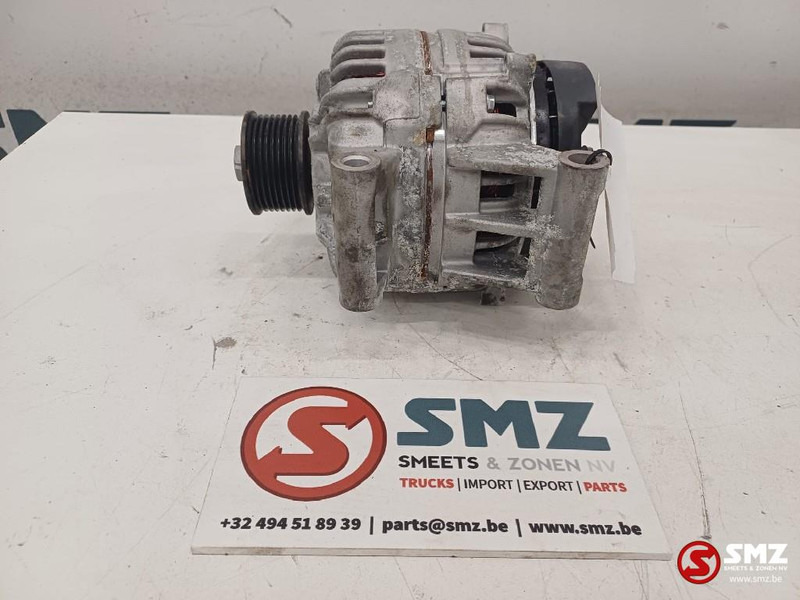 Caterpillar Alternator Caterpillar - Alternador para Equipo de manutención: foto 2 Caterpillar Alternator Caterpillar - Alternador para Equipo de manutención: foto 2
