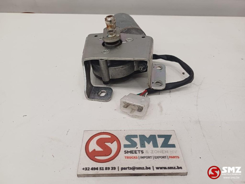 Caterpillar Windshield wiper motor Caterpillar - Limpiaparabrisas para Equipo de manutención: foto 4 Caterpillar Windshield wiper motor Caterpillar - Limpiaparabrisas para Equipo de manutención: foto 4