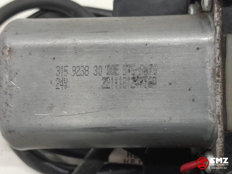 Caterpillar Windshield wiper motor caterpillar - Limpiaparabrisas para Equipo de manutención: foto 4 Caterpillar Windshield wiper motor caterpillar - Limpiaparabrisas para Equipo de manutención: foto 4