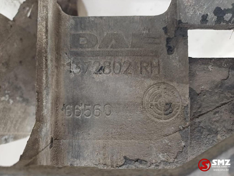 DAF Occ koplampsteun rechts DAF - Faro delantero para Camión: foto 4 DAF Occ koplampsteun rechts DAF - Faro delantero para Camión: foto 4