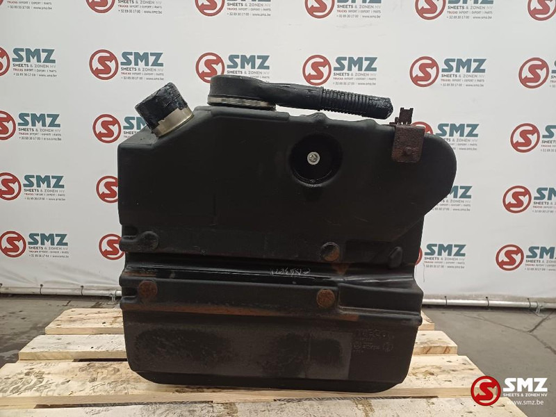 Iveco Occ AdBluetank 62L Iveco - Sistema de combustible para Camión: foto 1 Iveco Occ AdBluetank 62L Iveco - Sistema de combustible para Camión: foto 1