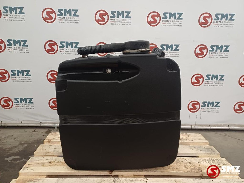 Iveco Occ AdBluetank 62L Iveco - Sistema de combustible para Camión: foto 2 Iveco Occ AdBluetank 62L Iveco - Sistema de combustible para Camión: foto 2