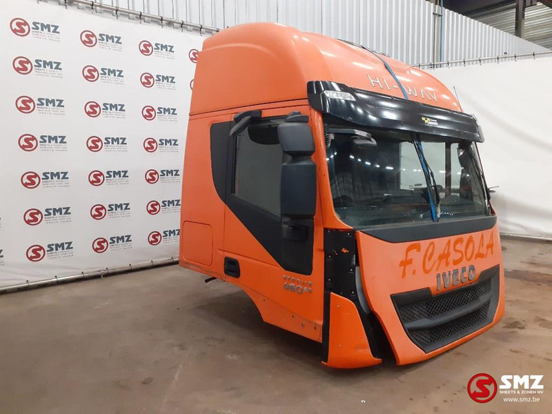 Iveco Occ cabine compleet Iveco Stralis HI Way euro 6 - Cabina e interior para Camión: foto 3 Iveco Occ cabine compleet Iveco Stralis HI Way euro 6 - Cabina e interior para Camión: foto 3