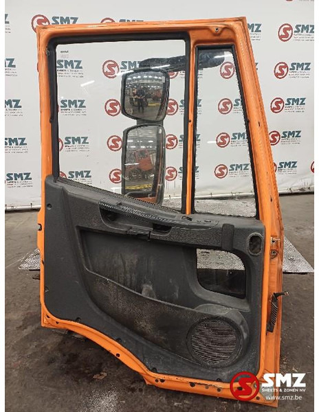 Iveco Occ deur links Iveco - Puerta y piezas para Camión: foto 2 Iveco Occ deur links Iveco - Puerta y piezas para Camión: foto 2