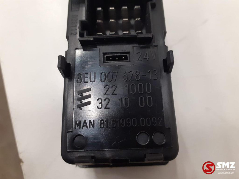 MAN Occ kachelregeleenheid MAN - Calefacción/ Ventilación para Camión: foto 3 MAN Occ kachelregeleenheid MAN - Calefacción/ Ventilación para Camión: foto 3