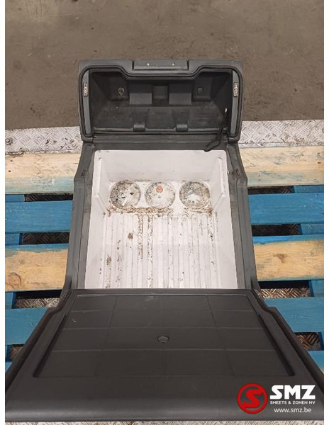 MAN Occ koelkast 35L MAN - Cabina e interior para Camión: foto 5 MAN Occ koelkast 35L MAN - Cabina e interior para Camión: foto 5