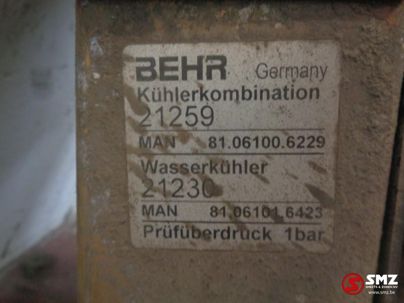 MAN Occ radiator Man f2000 - Radiador para Camión: foto 2 MAN Occ radiator Man f2000 - Radiador para Camión: foto 2