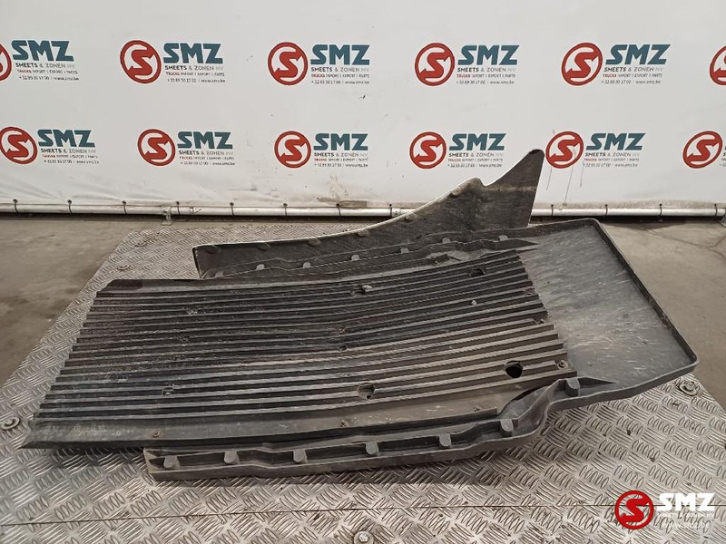 MAN Occ spatbord vooraan rechts MAN - Carrocería y exterior para Camión: foto 2 MAN Occ spatbord vooraan rechts MAN - Carrocería y exterior para Camión: foto 2