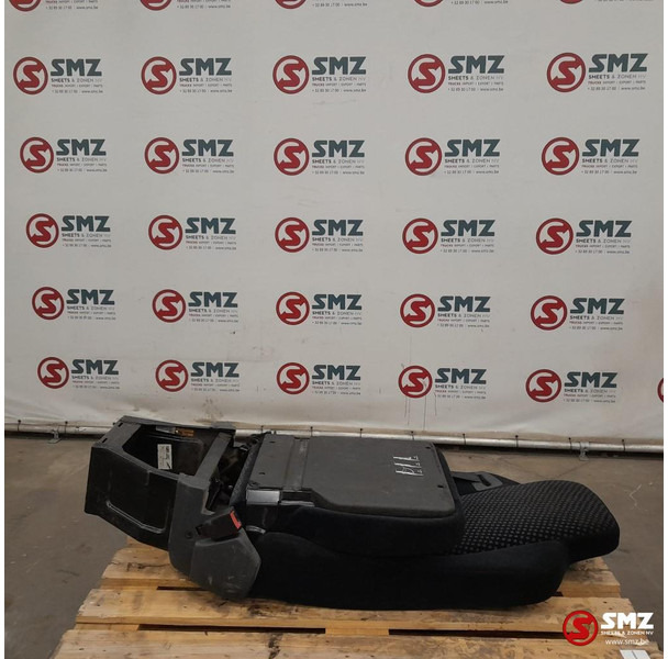 Mercedes-Benz Occ bijrijdersstoel rechts Mercedes - Cabina e interior para Camión: foto 2 Mercedes-Benz Occ bijrijdersstoel rechts Mercedes - Cabina e interior para Camión: foto 2