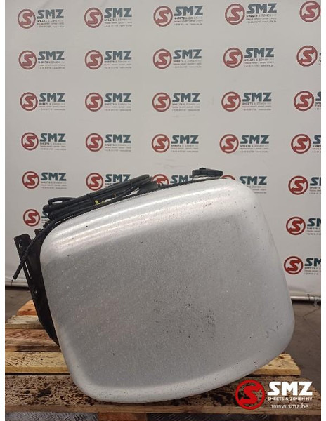 Mercedes-Benz Occ brandstoftank + brandstofniveausensor 290L Mer - Depósito de combustible para Camión: foto 2 Mercedes-Benz Occ brandstoftank + brandstofniveausensor 290L Mer - Depósito de combustible para Camión: foto 2