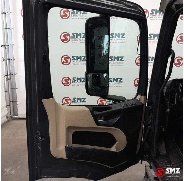 Mercedes-Benz Occ cabine Mercedes Actros MP4 low - Cabina e interior para Camión: foto 5 Mercedes-Benz Occ cabine Mercedes Actros MP4 low - Cabina e interior para Camión: foto 5