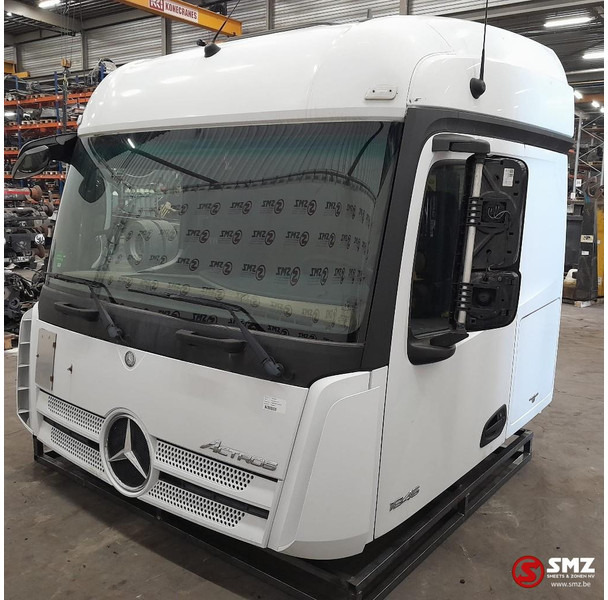 Mercedes-Benz Occ cabine Mercedes - Cabina e interior para Camión: foto 2 Mercedes-Benz Occ cabine Mercedes - Cabina e interior para Camión: foto 2