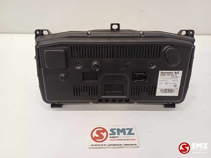 Mercedes-Benz Occ instrumentenpaneel Mercedes - Salpicadero para Camión: foto 2 Mercedes-Benz Occ instrumentenpaneel Mercedes - Salpicadero para Camión: foto 2