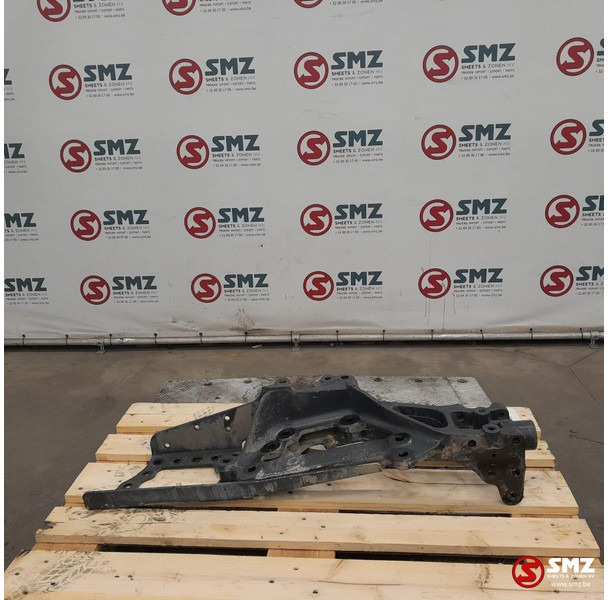 Mercedes-Benz Occ montagebeugels rechts Mercedes - Bastidor/ Chasis para Camión: foto 2 Mercedes-Benz Occ montagebeugels rechts Mercedes - Bastidor/ Chasis para Camión: foto 2