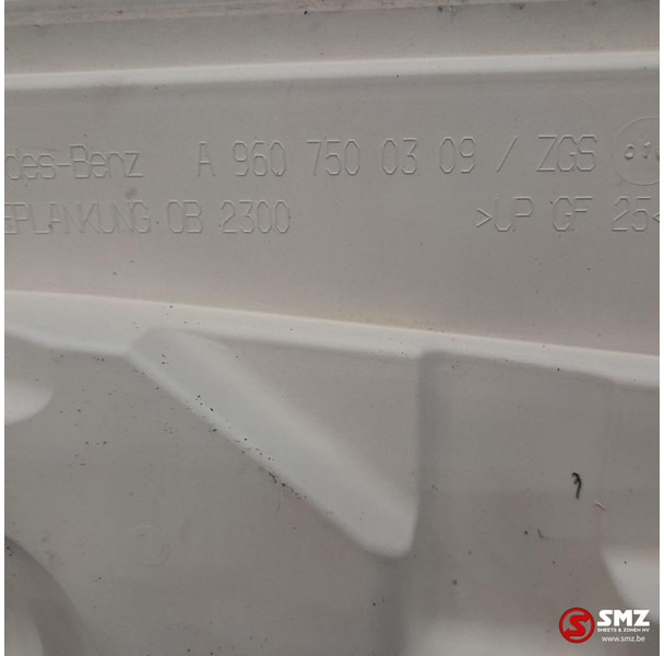 Mercedes-Benz Occ motorkap Mercedes - Capota para Camión: foto 3 Mercedes-Benz Occ motorkap Mercedes - Capota para Camión: foto 3