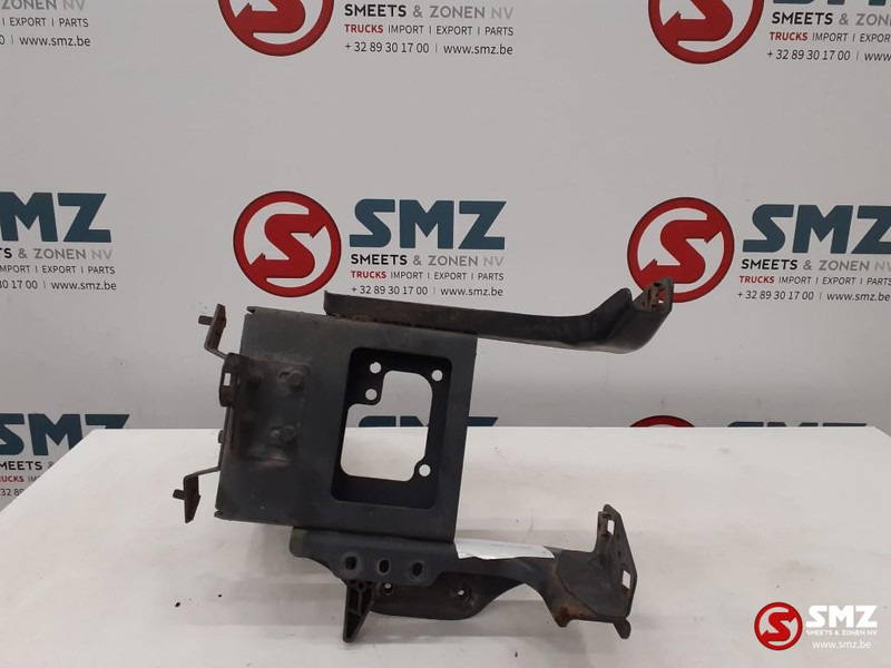 Mercedes-Benz Occ onderste tredebeugel rechts Mercedes - Bastidor/ Chasis para Camión: foto 2 Mercedes-Benz Occ onderste tredebeugel rechts Mercedes - Bastidor/ Chasis para Camión: foto 2