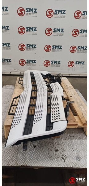 Mercedes-Benz Occ radiatorgrille Mercedes - Parrilla para Camión: foto 3 Mercedes-Benz Occ radiatorgrille Mercedes - Parrilla para Camión: foto 3