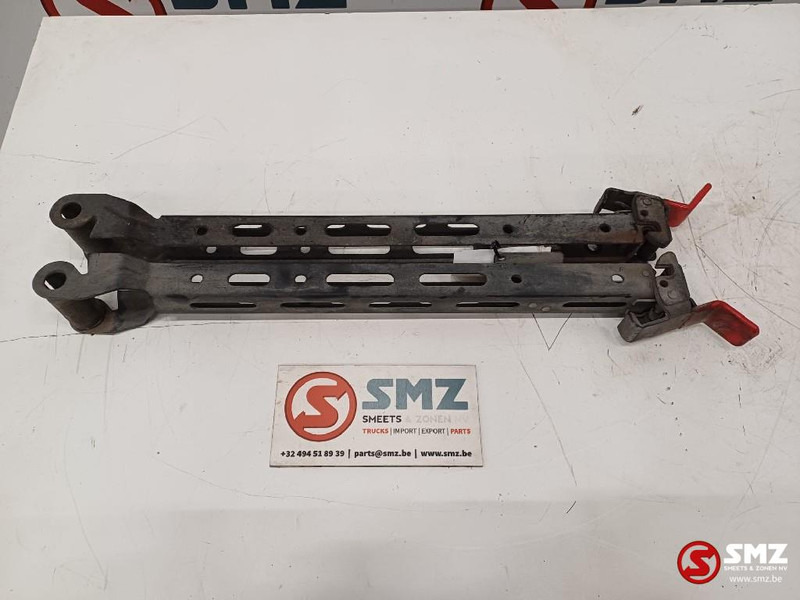 Mercedes-Benz Occ set side skirtsteunen Mercedes - Bastidor/ Chasis para Camión: foto 1 Mercedes-Benz Occ set side skirtsteunen Mercedes - Bastidor/ Chasis para Camión: foto 1