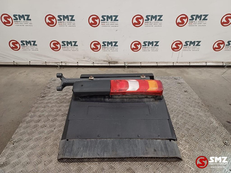 Mercedes-Benz Occ spatbord achteraaan rechts Mercedes - Carrocería y exterior para Camión: foto 1 Mercedes-Benz Occ spatbord achteraaan rechts Mercedes - Carrocería y exterior para Camión: foto 1