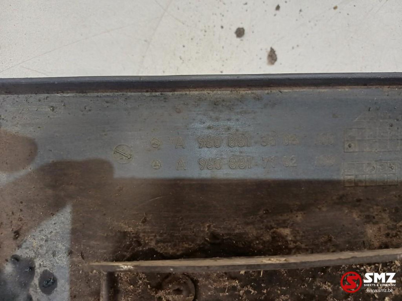 Mercedes-Benz Occ spatbord linksvooraan Mercedes - Carrocería y exterior para Camión: foto 5 Mercedes-Benz Occ spatbord linksvooraan Mercedes - Carrocería y exterior para Camión: foto 5