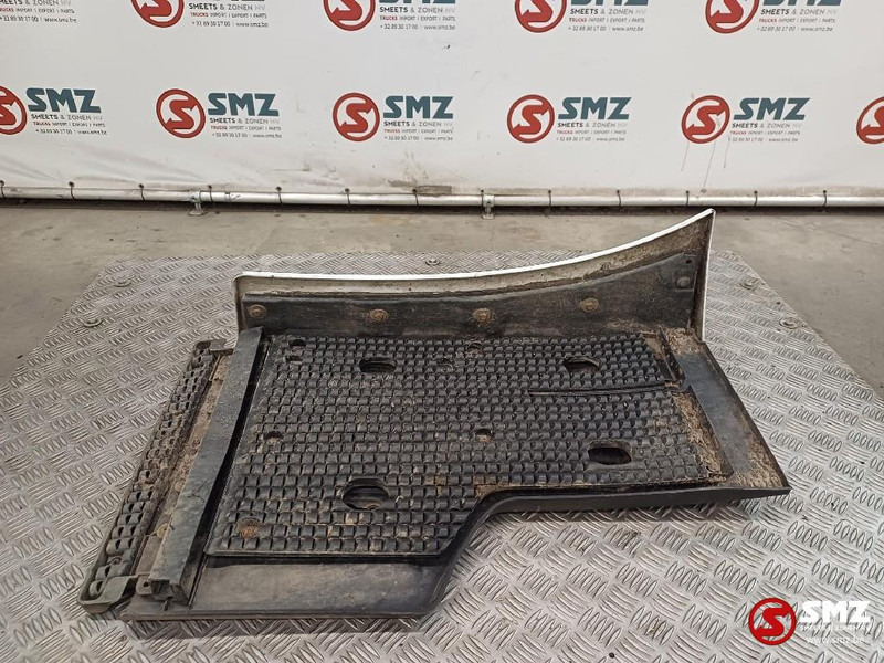 Mercedes-Benz Occ spatbord rechtsvooraan Mercedes - Carrocería y exterior para Camión: foto 4 Mercedes-Benz Occ spatbord rechtsvooraan Mercedes - Carrocería y exterior para Camión: foto 4