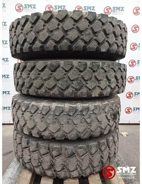 Michelin Occ vrachtwagenband 12.00R20 154/149K Michelin - Neumático para Camión: foto 1 Michelin Occ vrachtwagenband 12.00R20 154/149K Michelin - Neumático para Camión: foto 1