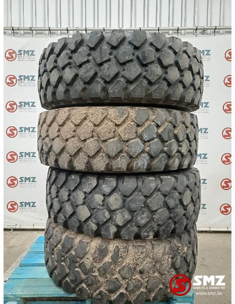 Michelin Occ vrachtwagenband 395/85R20 158G Michelin - Neumático para Camión: foto 1 Michelin Occ vrachtwagenband 395/85R20 158G Michelin - Neumático para Camión: foto 1