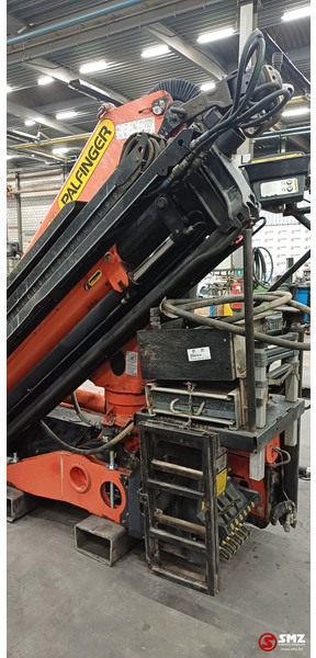 Palfinger Occ Autolaadkraan Palfinger PK18002 - 4 + radio - Brazo para Equipo de manutención: foto 3 Palfinger Occ Autolaadkraan Palfinger PK18002 - 4 + radio - Brazo para Equipo de manutención: foto 3