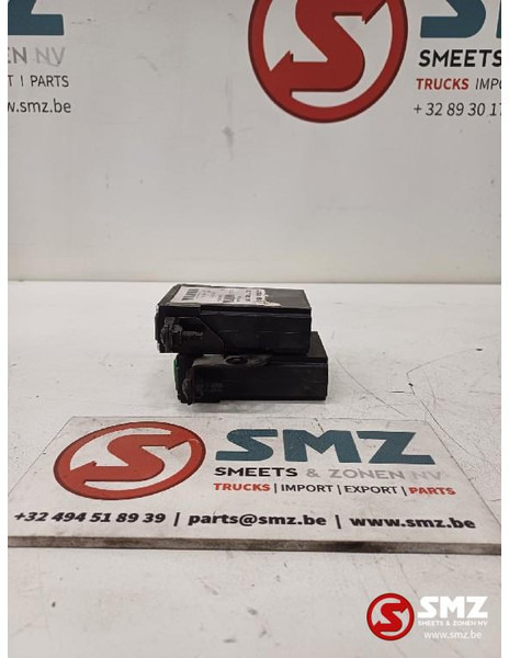 Renault Occ ECU FMS + versnellingskiezer regeleenheid Rena - Unidad de control para Camión: foto 4 Renault Occ ECU FMS + versnellingskiezer regeleenheid Rena - Unidad de control para Camión: foto 4