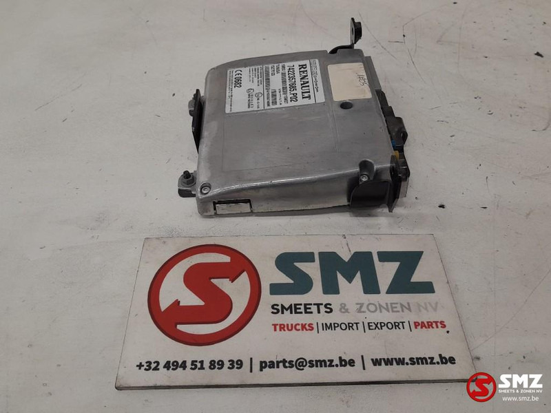 Renault Occ ECU Telematic Gateway regeleenheid Renault - Unidad de control para Camión: foto 4 Renault Occ ECU Telematic Gateway regeleenheid Renault - Unidad de control para Camión: foto 4