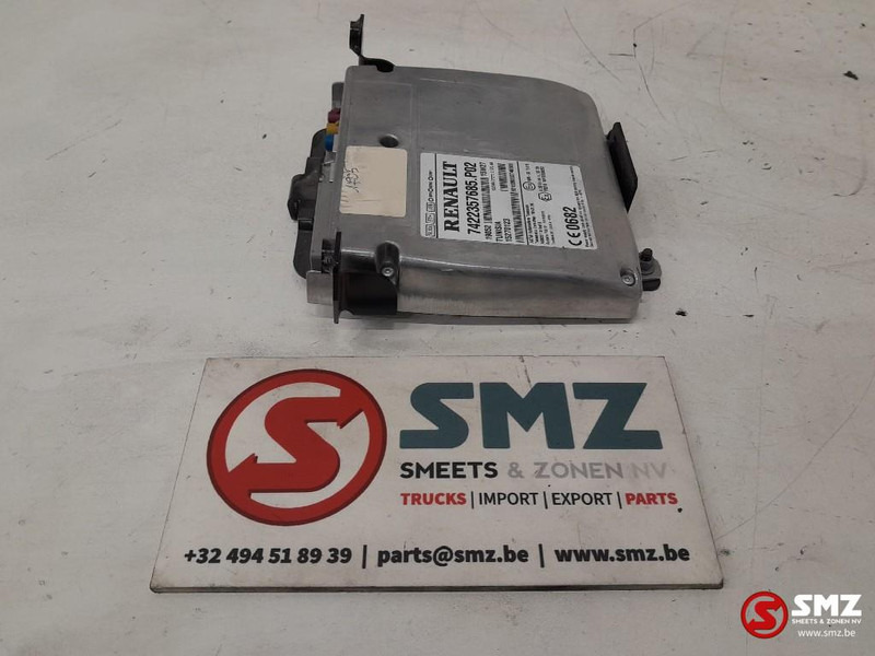 Renault Occ ECU Telematic Gateway regeleenheid Renault - Unidad de control para Camión: foto 3 Renault Occ ECU Telematic Gateway regeleenheid Renault - Unidad de control para Camión: foto 3