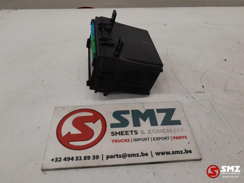 Renault Occ ECU VECU regeleenheid Renault - Unidad de control para Camión: foto 4 Renault Occ ECU VECU regeleenheid Renault - Unidad de control para Camión: foto 4
