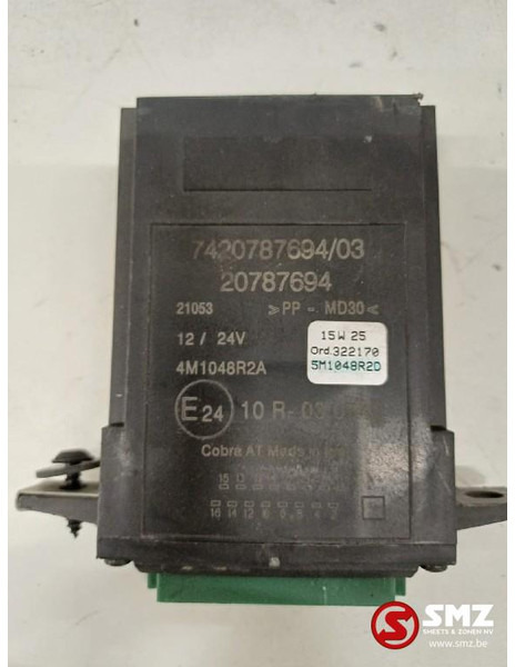 Renault Occ ECU centrale vergrendeling regeleenheid Renaul - Unidad de control para Camión: foto 5 Renault Occ ECU centrale vergrendeling regeleenheid Renaul - Unidad de control para Camión: foto 5