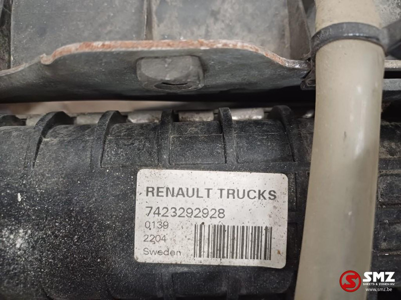 Renault Occ radiator + intercooler + expansievat DTI13 Ren - Radiador para Camión: foto 5 Renault Occ radiator + intercooler + expansievat DTI13 Ren - Radiador para Camión: foto 5