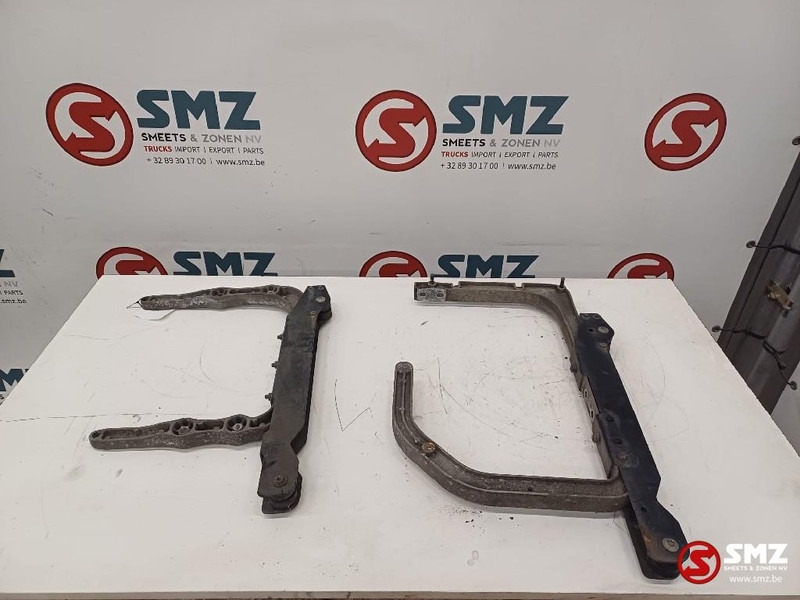 Renault Occ set side skirt steunen Renault - Bastidor/ Chasis para Camión: foto 4 Renault Occ set side skirt steunen Renault - Bastidor/ Chasis para Camión: foto 4