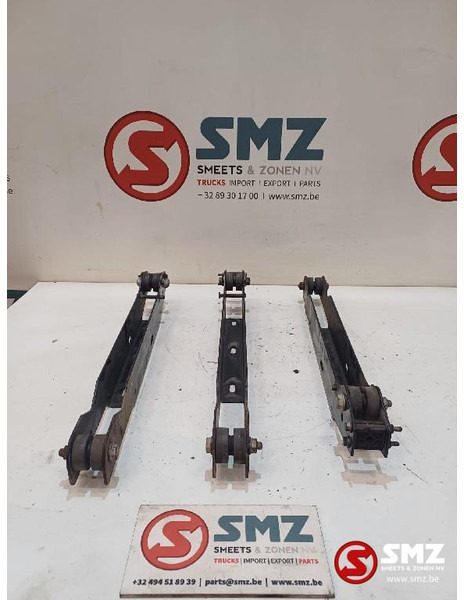 Renault Occ set van 3 sideskirtsteunen Renault - Bastidor/ Chasis para Camión: foto 1 Renault Occ set van 3 sideskirtsteunen Renault - Bastidor/ Chasis para Camión: foto 1