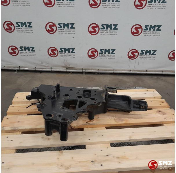 Renault Occ voorbumperbeugel links Renault - Bastidor/ Chasis para Camión: foto 2 Renault Occ voorbumperbeugel links Renault - Bastidor/ Chasis para Camión: foto 2