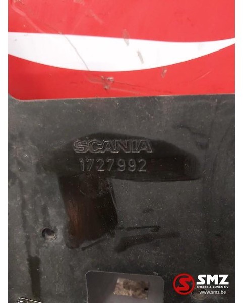 Scania Occ Koplampsteun rechts Scania R - Parachoques para Camión: foto 3 Scania Occ Koplampsteun rechts Scania R - Parachoques para Camión: foto 3