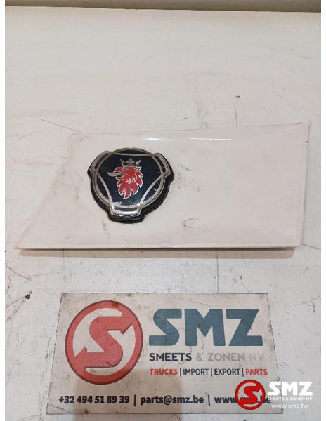 Scania Occ grille paneel met logo Scania - Parrilla para Camión: foto 1 Scania Occ grille paneel met logo Scania - Parrilla para Camión: foto 1