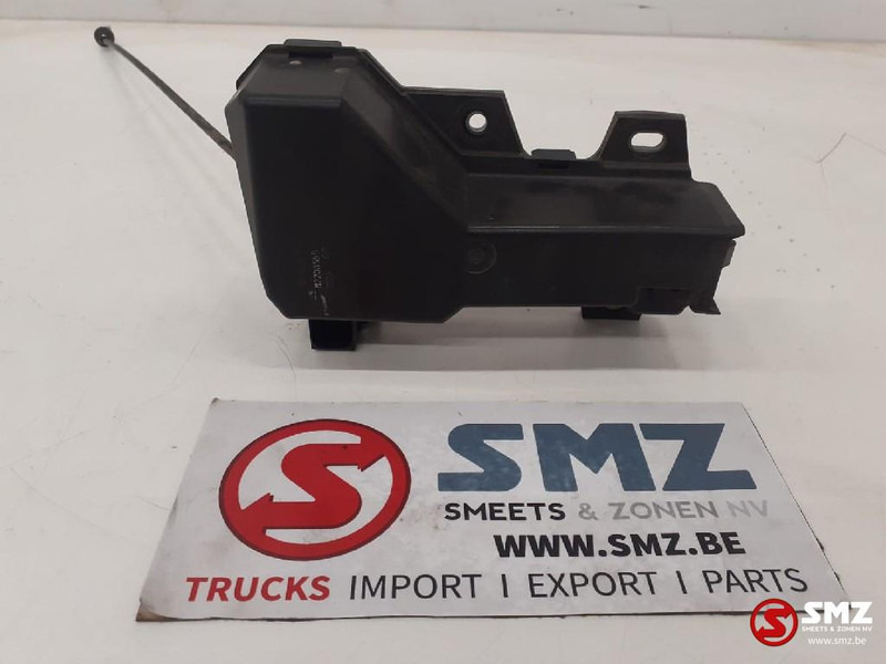 Volvo Occ grille slot Volvo - Parrilla para Camión: foto 2 Volvo Occ grille slot Volvo - Parrilla para Camión: foto 2