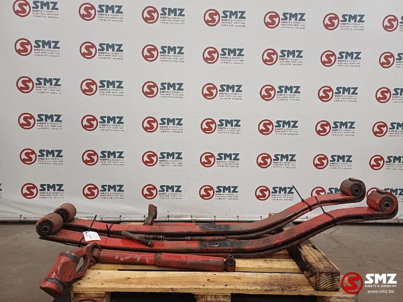 Volvo Occ set voorste bladveren met schokdempers en beug - Suspensión de ballestas para Camión: foto 2 Volvo Occ set voorste bladveren met schokdempers en beug - Suspensión de ballestas para Camión: foto 2