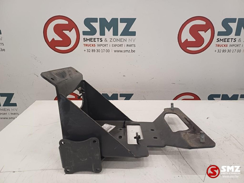 Volvo Occ spatbordsteun vooras rechtsachter Volvo - Carrocería y exterior para Camión: foto 2 Volvo Occ spatbordsteun vooras rechtsachter Volvo - Carrocería y exterior para Camión: foto 2