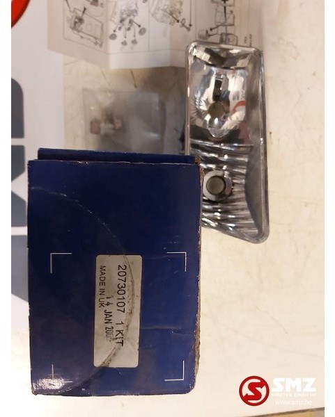 Volvo Volvo mistlicht reflector koplamp links - Faro delantero para Camión: foto 3 Volvo Volvo mistlicht reflector koplamp links - Faro delantero para Camión: foto 3