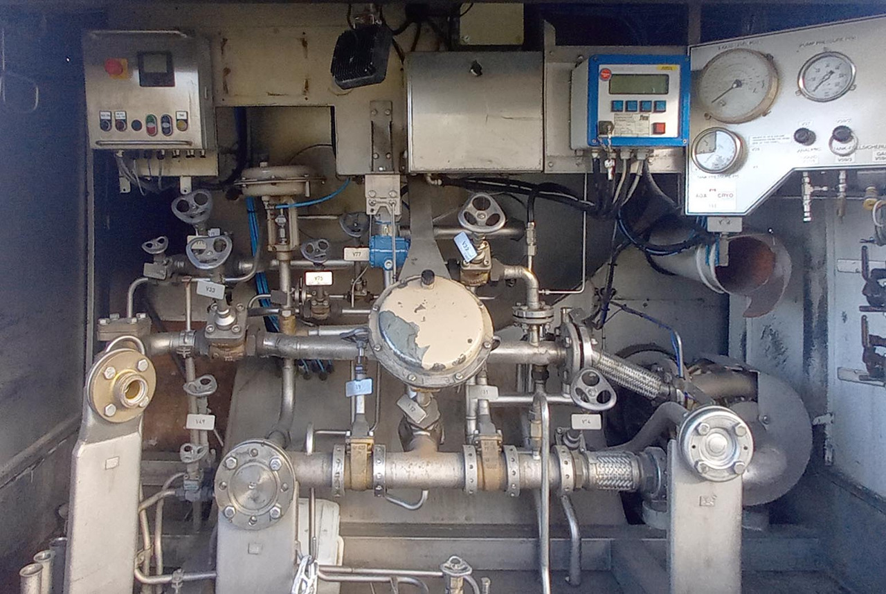 AGA Cryo Gas tank semi-trailer cryogenic used for nitrogen, argon, oxygen, LIN, LOX, LAR. - Semirremolque cisterna: foto 4 AGA Cryo Gas tank semi-trailer cryogenic used for nitrogen, argon, oxygen, LIN, LOX, LAR. - Semirremolque cisterna: foto 4